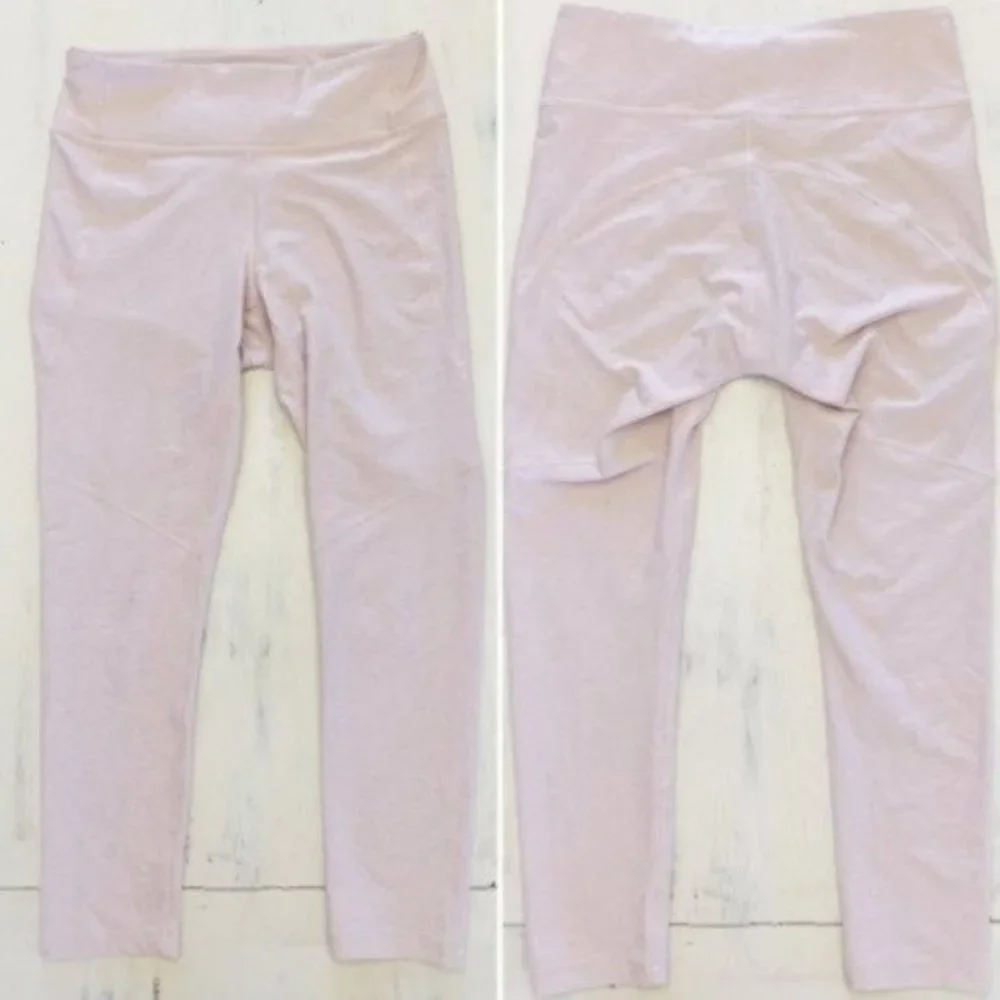 Outdoor Voices 3/4 Warmup Leggings Dahlia Light Pink Medium - Picture 2 of 6
